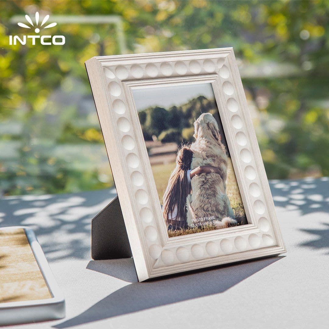Classic Beaded Decorative Tabletop Picture Frame Classic Beaded Decorative Tabletop Picture Frame