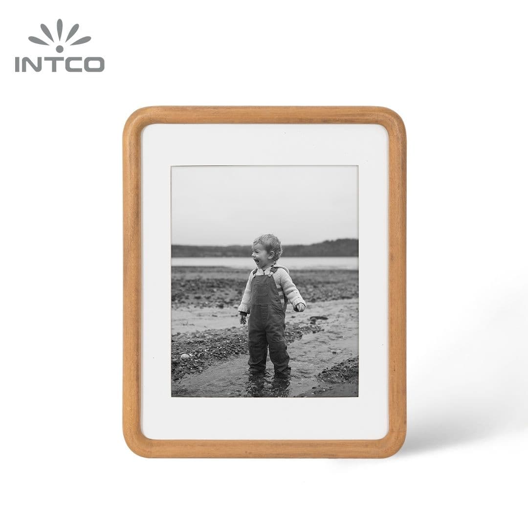 Aluminum Framed Rounded Corners Poster Frame 2