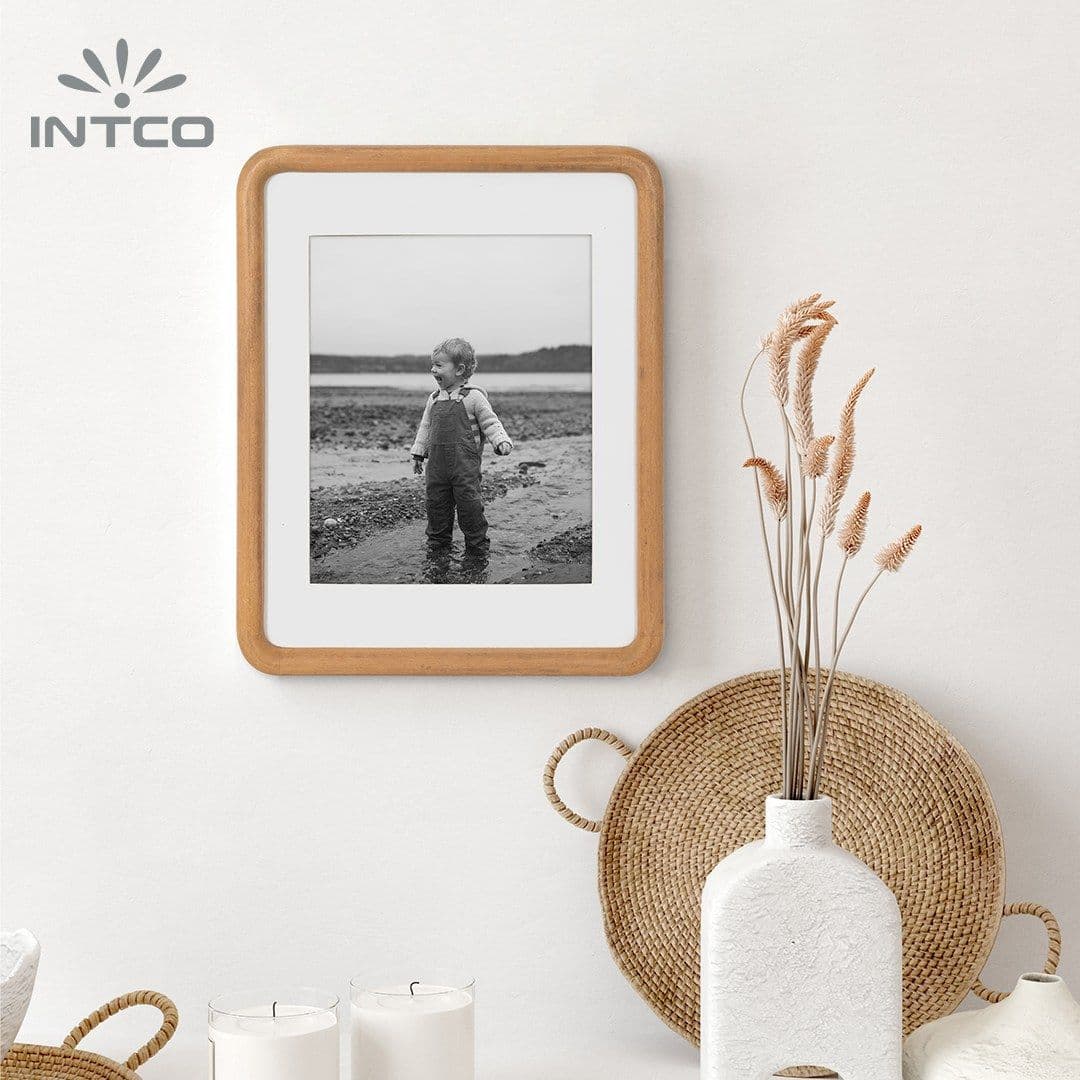 Wood Wall Mounted Picture Frame 11×14 Matted to 8×10 Wood Wall Mounted Picture Frame 11×14 Matted to 8×10