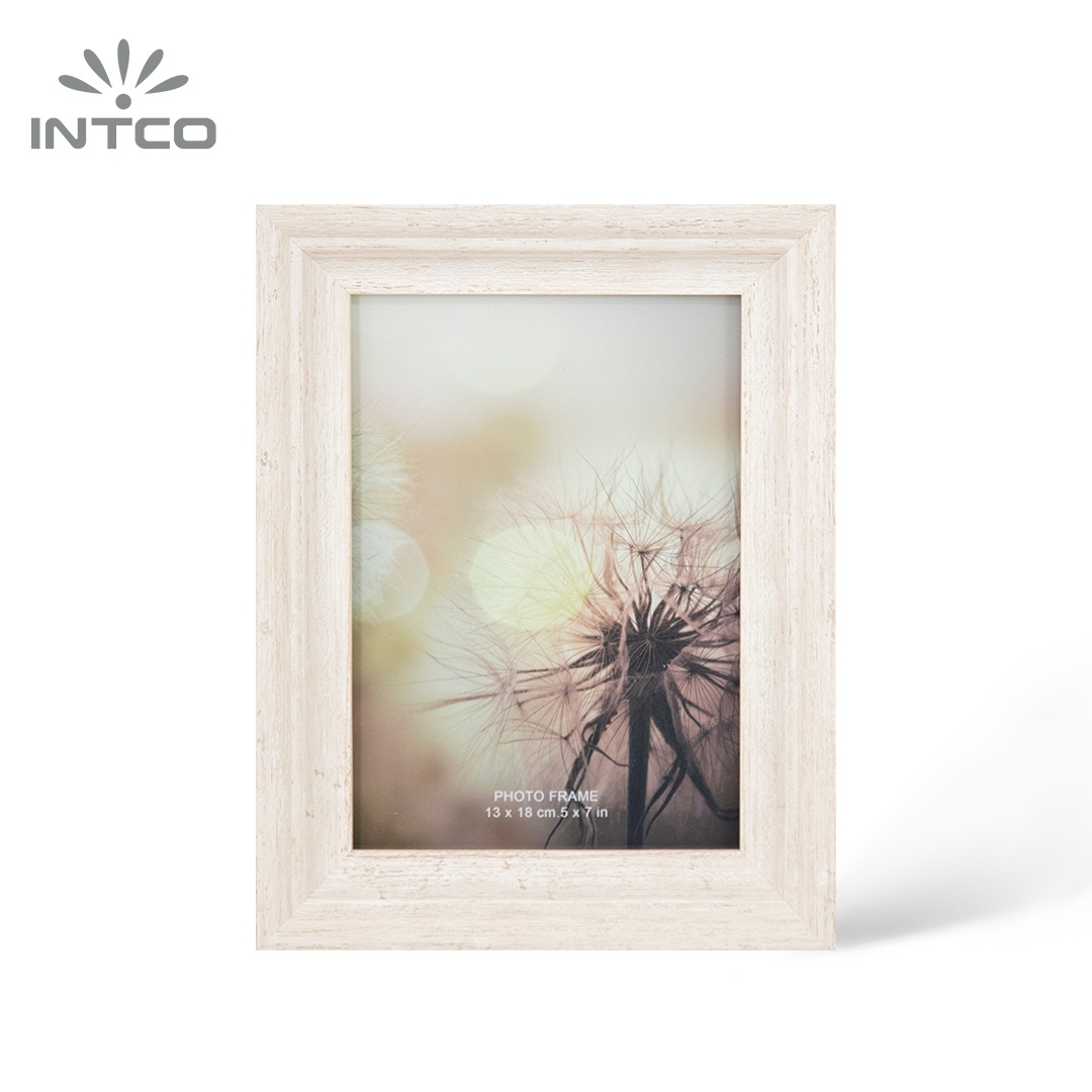 Wood Grain Plastic Picture Frames for Tabletop Display