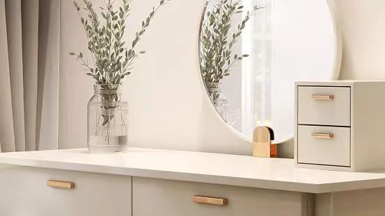 Discover the Latest Trends in Vanity Mirrors