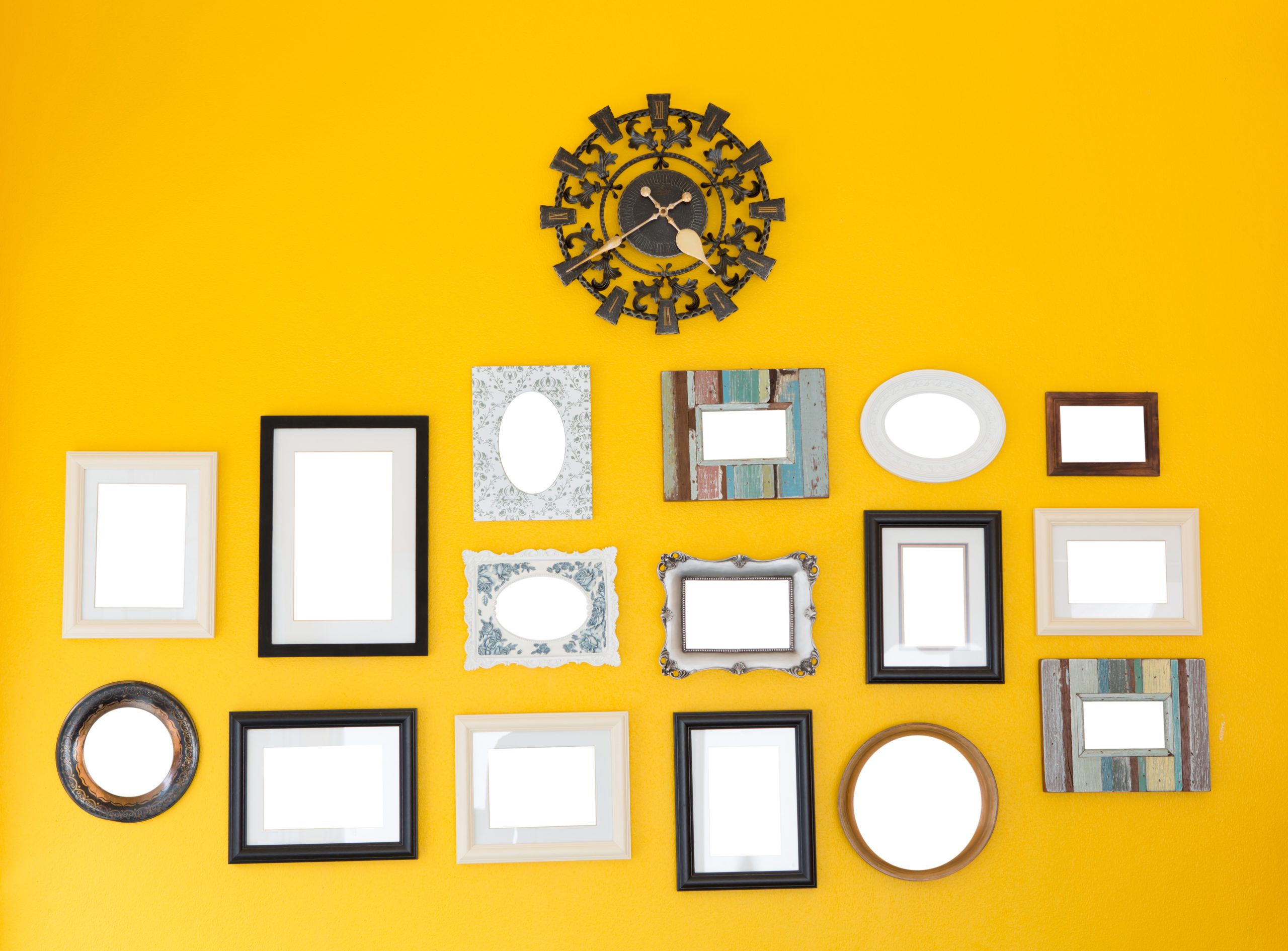 28 Original Frame Ideas To Enhance The Artistry Of Your Space